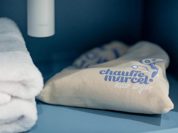 Hôtel Névé : photo 9 de la chambre chambre double avec balcon