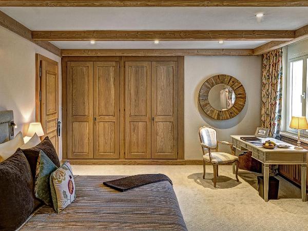 Gstaad Palace : photo 2 de la chambre chambre cosy