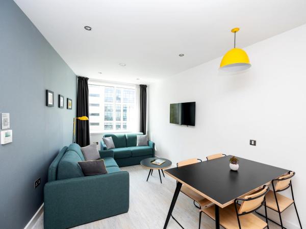 Staycity Aparthotels Manchester Piccadilly : photo 4 de la chambre appartement 2 chambres pour personnes à mobilité réduite