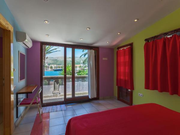 Domus Maritima : photo 1 de la chambre chambre double ou lits jumeaux standard avec balcon