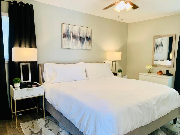 Blue-Door @Maywood - Modern Spaces : photo 5 de la chambre chambre lit king-size