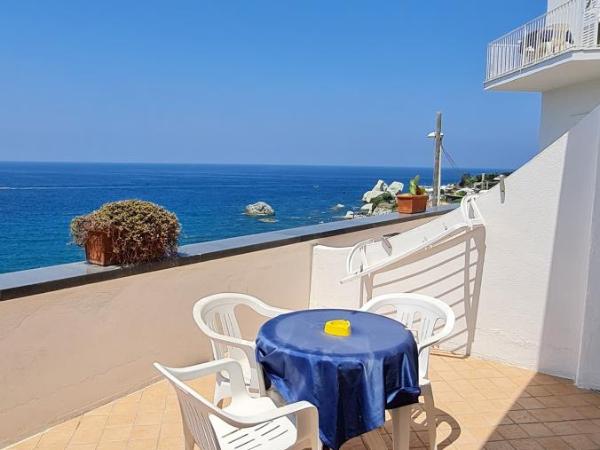 Hotel Albatros : photo 2 de la chambre chambre triple standard - vue sur mer