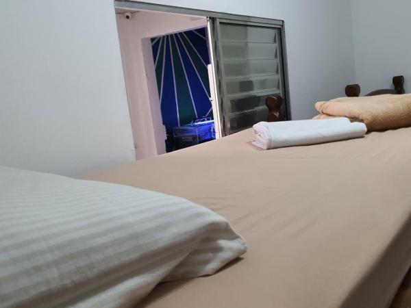 Hostel Calábria na Vila Madalena junto a alegria da Vila : photo 6 de la chambre lit dans dortoir mixte de 4 lits