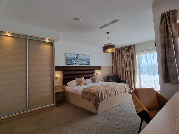 Villa Vista : photo 4 de la chambre chambre double deluxe avec balcon - vue sur mer - dépendance