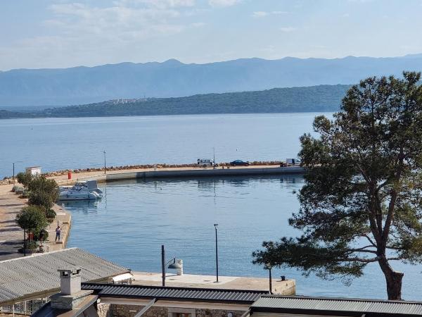 Villa Vista : photo 9 de la chambre chambre double deluxe avec balcon - vue sur mer - dépendance