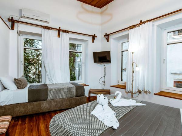 Bozzali Deluxe Hotel : photo 2 de la chambre chambre triple