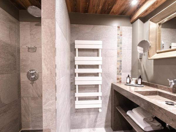 Chalet-Hôtel Hermitage : photo 9 de la chambre chambre signature avec accès au spa