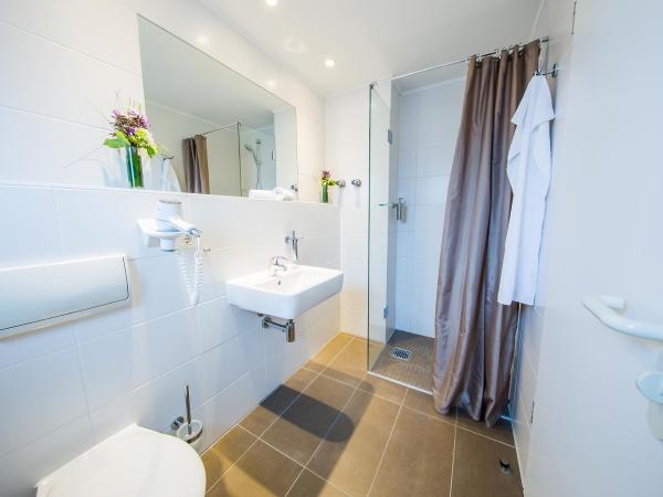 fjord hotel berlin : photo 2 de la chambre hébergement lovely s