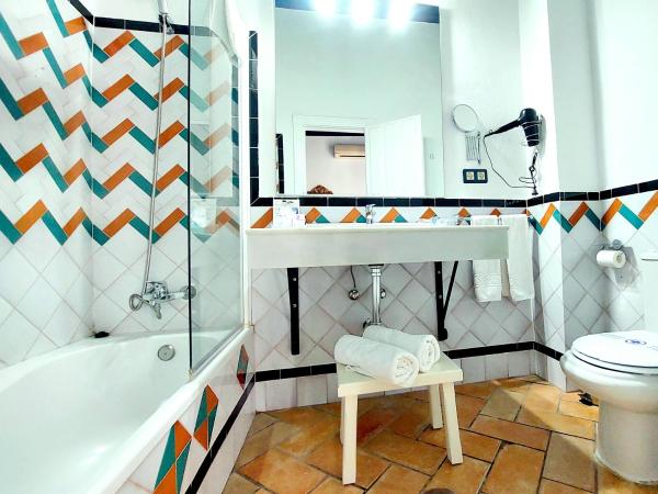 Hotel Rosa De oro : photo 1 de la chambre chambre double - vue sur l'alhambra