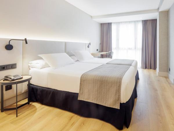 Hotel Ilunion San Sebastián : photo 1 de la chambre chambre double ou lits jumeaux