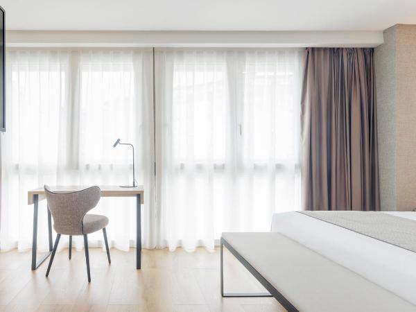 Hotel Ilunion San Sebastián : photo 5 de la chambre chambre double ou lits jumeaux supérieure