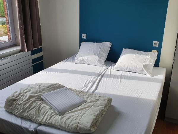 Auberge de Jeunesse de Namur : photo 3 de la chambre chambre lits jumeaux