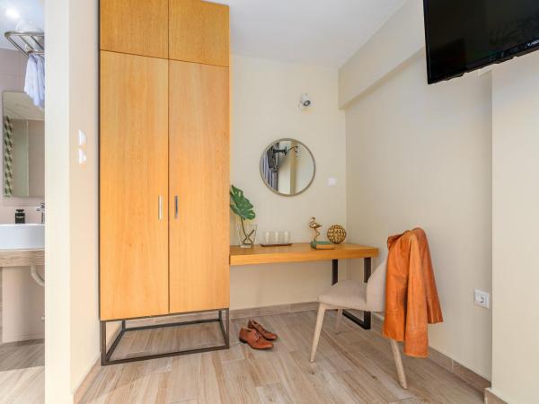 Maison 66, Riviera Hotels : photo 7 de la chambre king suite with balcony & side sea view