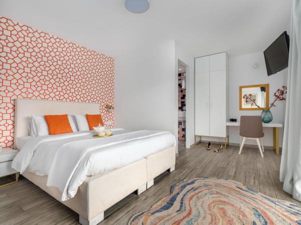 Maison 66, Riviera Hotels : photo 9 de la chambre king suite with balcony & side sea view