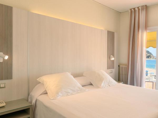 Hotel Capri : photo 2 de la chambre chambre double - vue sur mer