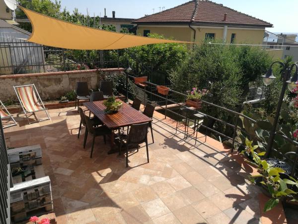 b&b bellavista : photo 4 de la chambre chambre triple avec salle de bains privative séparée