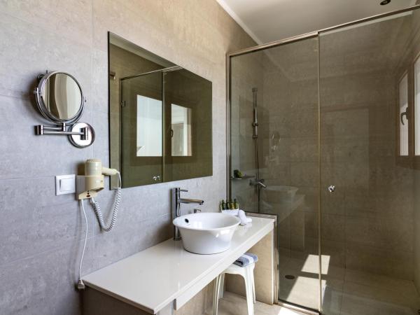 Anamnesis City Spa : photo 5 de la chambre chambre double - vue sur mer