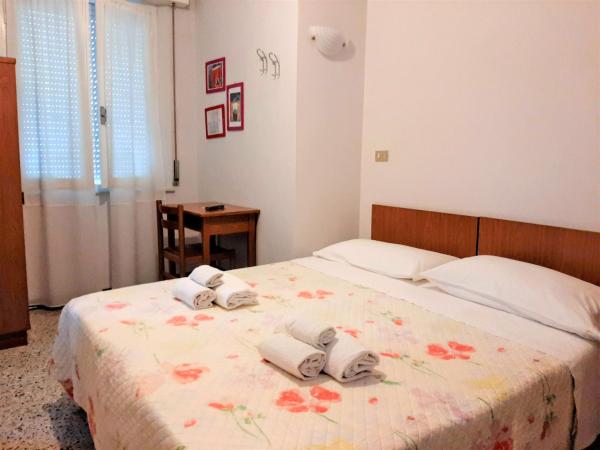 Hotel Amalfi : photo 4 de la chambre chambre double Économique