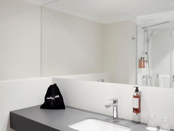 Q Hotel Plus Wrocław Bielany : photo 5 de la chambre chambre double supérieure