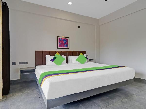 Treebo Grand Vistara Airport Suites : photo 3 de la chambre chambre double deluxe