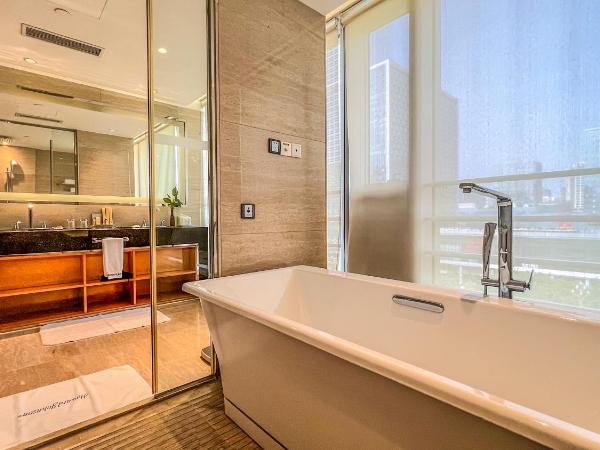 Howard Johnson Hi - Tech Plaza Chengdu : photo 2 de la chambre cityview suite smoking