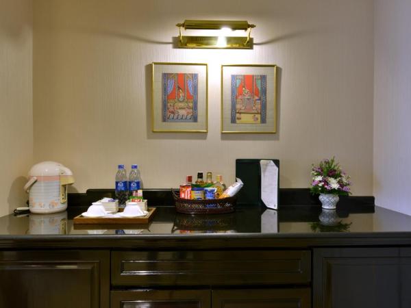 Evergreen Laurel Hotel Bangkok : photo 3 de la chambre suite junior