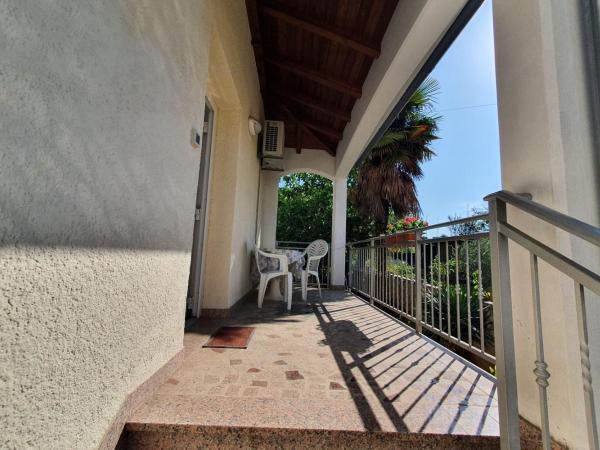 Apartments Ritosa Spadici beach area : photo 6 de la chambre appartement - vue sur jardin