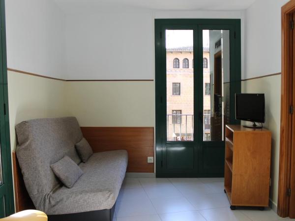 El Jardi : photo 4 de la chambre chambre lits jumeaux avec balcon