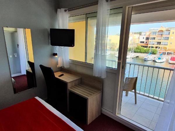 Htel Port Beach : photo 8 de la chambre chambre double avec balcon - vue sur mer