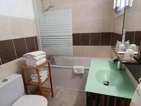 Hôtel Port Beach : photo 6 de la chambre chambre triple standard