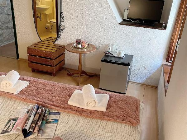 House Ivančić-free parking : photo 9 de la chambre chambre double ou lits jumeaux Économique