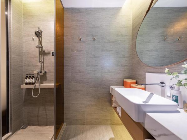 Atour Hotel Qingdao CBD Hangzhou Road : photo 1 de la chambre deluxe double room with city view