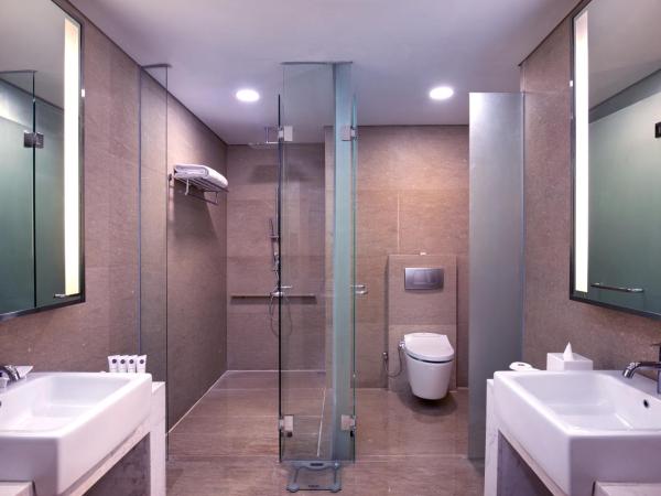 Grand Mercure Jakarta Harmoni : photo 2 de la chambre suite affaires