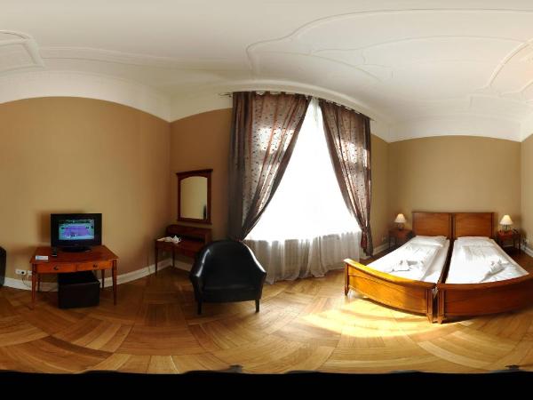 Hotel-Maison Am Olivaer Platz : photo 9 de la chambre chambre triple