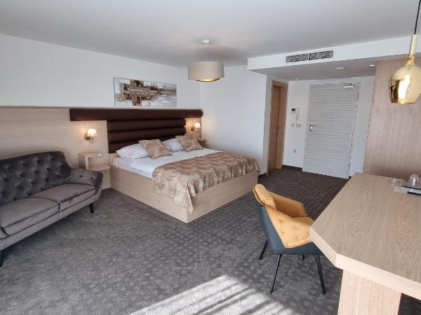 Villa Vista 1 : photo 7 de la chambre superior king room with balcony and sea view - dependence