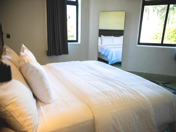 Hotel La Nacional By Kavia : photo 3 de la chambre chambre lit king-size supérieure