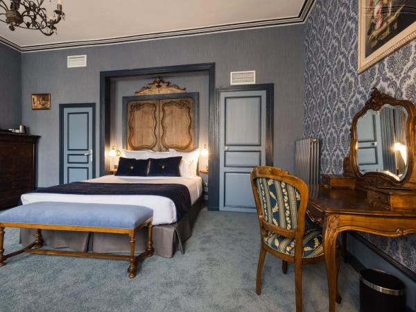 LE PETIT MANOIR : photo 1 de la chambre chambre double deluxe - vue sur cour