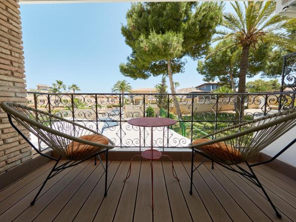 Amor de Helene : photo 2 de la chambre chambre double deluxe avec balcon