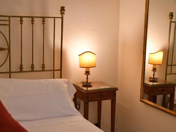 Grand Hotel Terme di Augusto : photo 4 de la chambre chambre triple