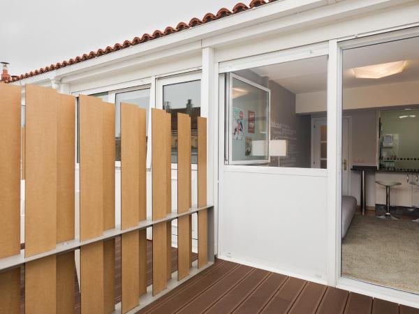 Pension Residencia F&F : photo 4 de la chambre chambre double avec terrasse