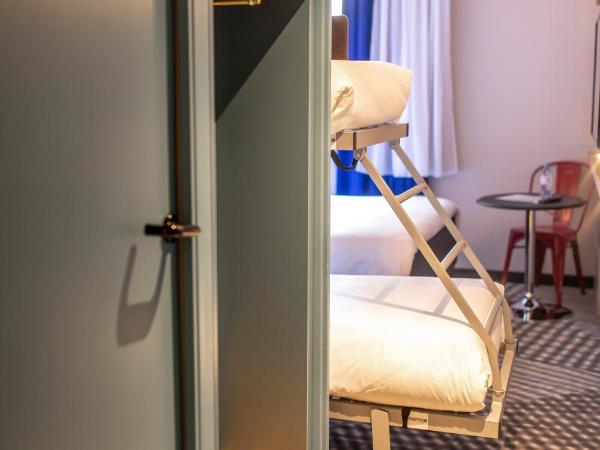 Ibis Styles St Etienne - Gare Chateaucreux : photo 4 de la chambre chambre standard avec lit double et lits jumeaux