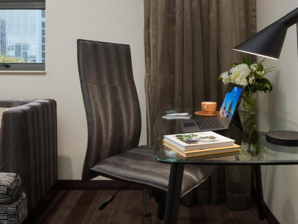 Rydges World Square : photo 2 de la chambre chambre lit king-size exécutive