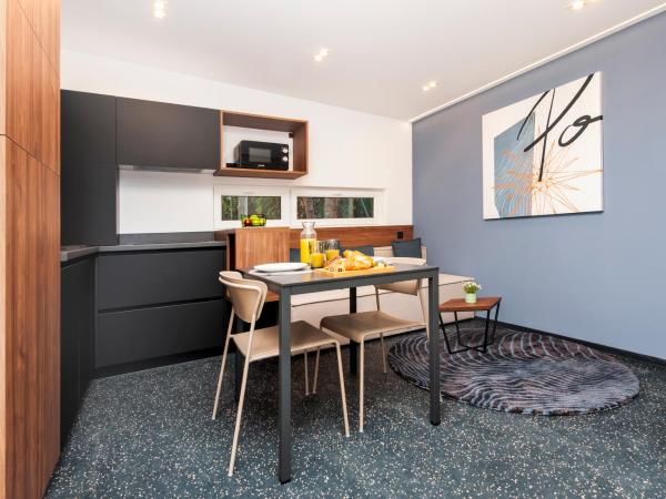 Porton Nature Hideouts : photo 9 de la chambre maison de vacances pour couples avec piscine