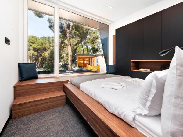 Porton Nature Hideouts : photo 5 de la chambre maison de vacances pour couples avec piscine