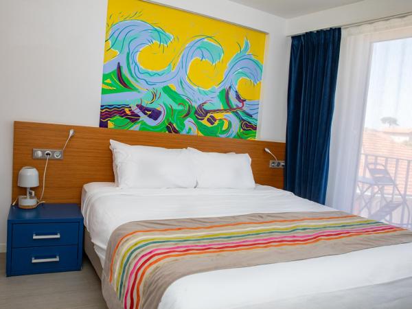 Best Western Arcachon Le Port : photo 1 de la chambre chambre double deluxe avec balcon