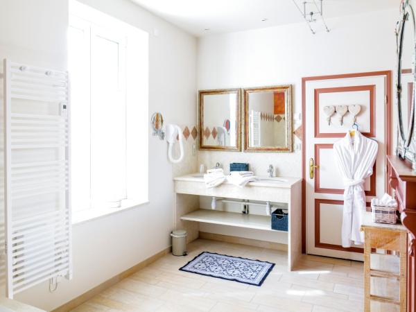 Champagne André Bergère : photo 1 de la chambre chambre double deluxe avec baignoire