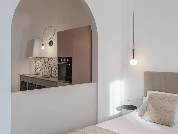 Living u HomeSuites : photo 4 de la chambre appartement avec balcon