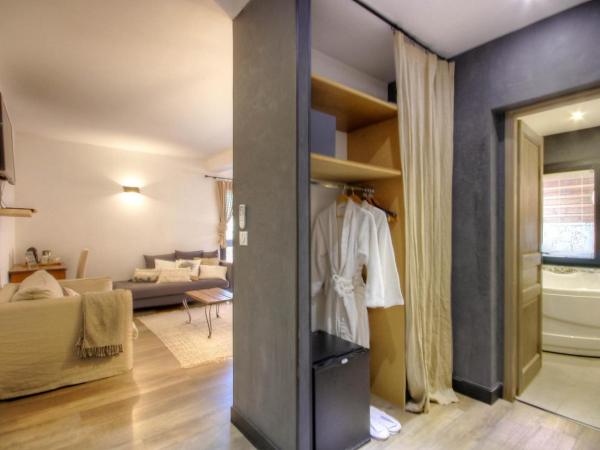 Chambre d'hôte Casa Maredda : photo 2 de la chambre suite lit king-size avec jacuzzi et sauna privés