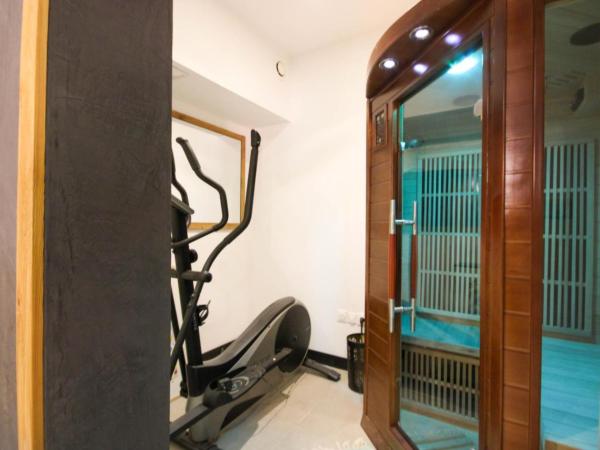 Chambre d'hôte Casa Maredda : photo 3 de la chambre suite lit king-size avec jacuzzi et sauna privés