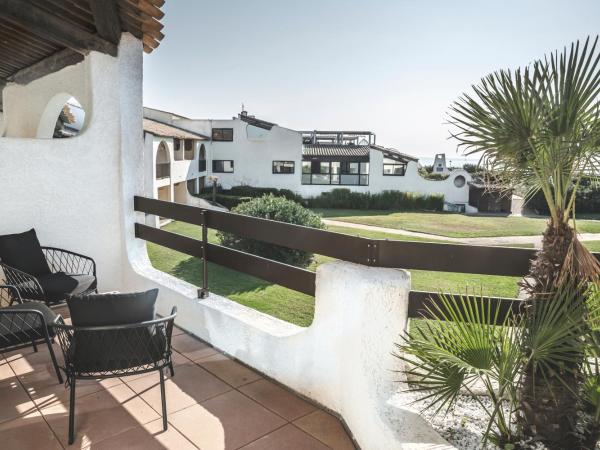 Thalacap Camargue : photo 2 de la chambre chambre double supérieure avec balcon - côté mer (accès gratuit au spa)